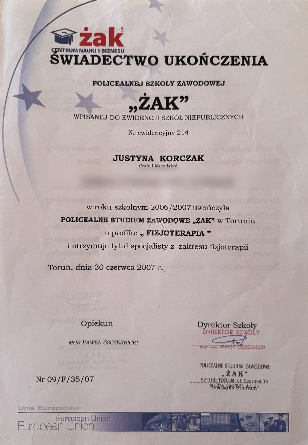 Świadectwo ukończenia studium, specjalista z zakresu fizjoterapii